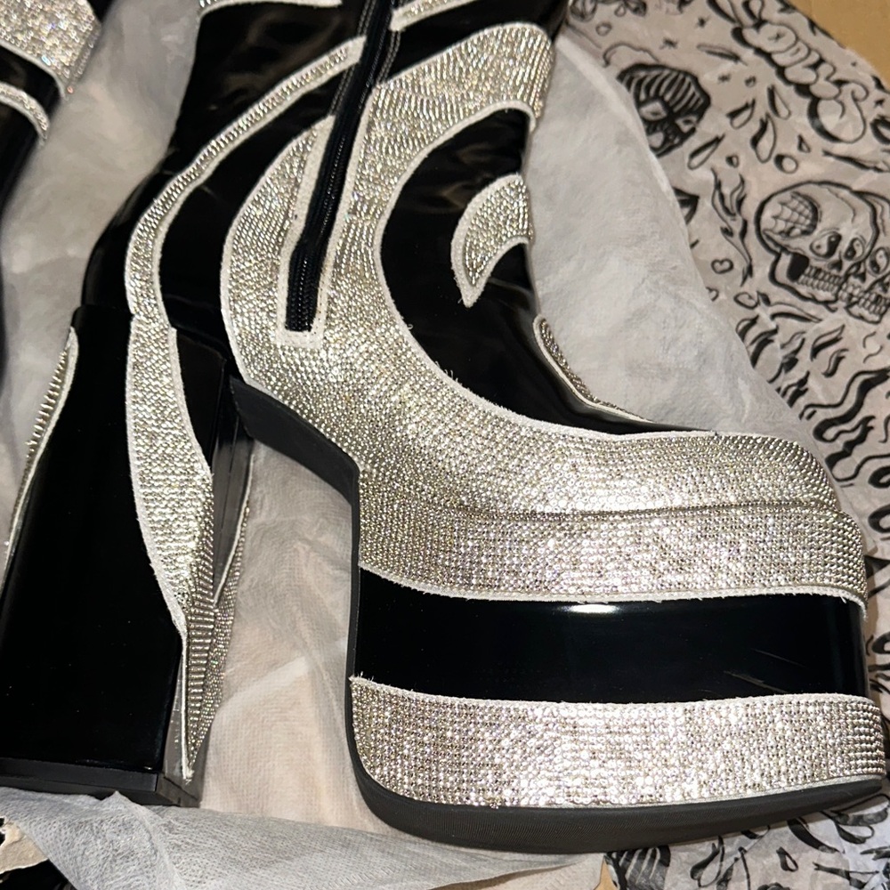 Current Mood Rhinestone Swirl boots HOW SWEET IT IS PLATFORM BOOTS - SILVER - Picture 4 of 10